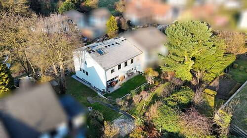 Anischt vom Haus und Garten - 5 Zimmer Doppelhaushälfte zum Kaufen in Marburg