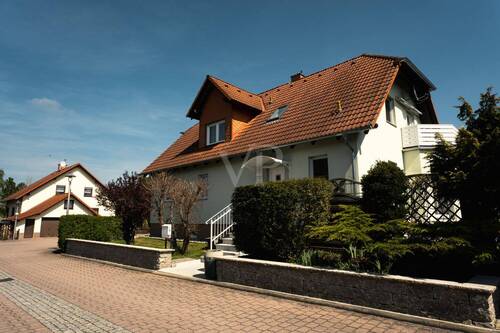 Hausfront - 6 Zimmer Einfamilienhaus in Großrudestedt / Schwansee