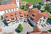 Ansicht - WOHNEN AM DORFPLATZ: CHARMANTE 4,5-ZIMMER-WOHNUNG IN SCHLIER