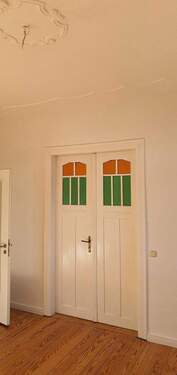 Durchgang zum Wohnzimmer - 4 Zimmer Etagenwohnung in Stralsund