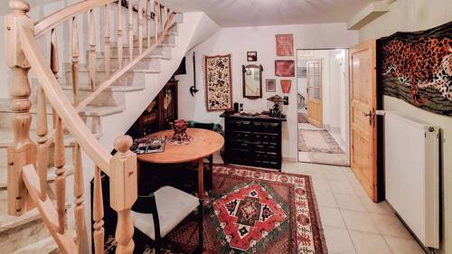 Treppe zum Erdgeschoss - 