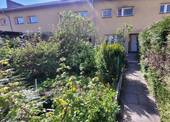 Bild 1 - Gartenfreunde aufgepasst: 2-Zimmer-Wohnung im Grünen sucht Sie als neue Mieter!