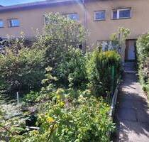 Gartenfreunde aufgepasst: 2-Zimmer-Wohnung im Grünen sucht Sie als neue Mieter! - Fürstenwalde/Spree