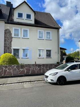 Bild 2 - 7 Zimmer Mehrfamilienhaus, Wohnhaus zum Kaufen in Kassel