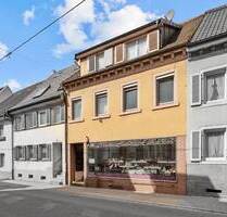 Wohn- Geschäftshaus mit Um-Ausbaupotenzial und optionalem Nachbarobjekt in 79183 Waldkirch