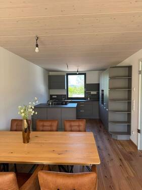 Blick in Küche - 4 Zimmer Mehrfamilienhaus, Wohnhaus in Kempten (Allgäu)