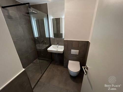 Modernes Badezimmer - 