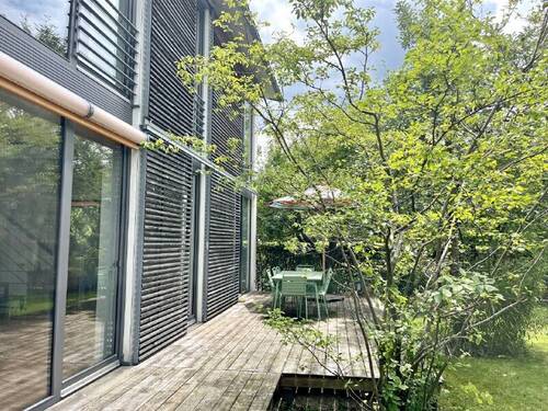 Blick zum Haus - 6 Zimmer Einfamilienhaus in Rosenheim