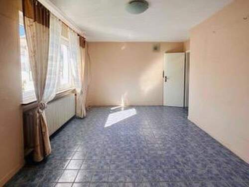 Zimmer OG - 6 Zimmer Etagenwohnung in Baden-Baden