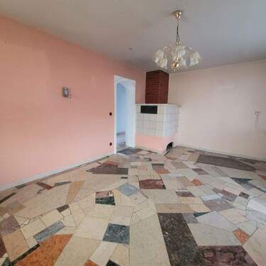 Wohnzimmer m. Kachelofen OG - 