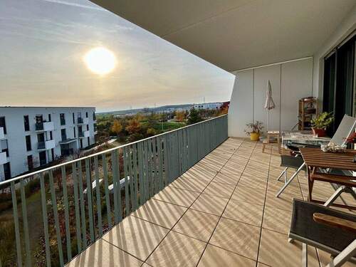 Balkon - 3 Zimmer Etagenwohnung zum Kaufen in Erlangen / Büchenbach