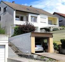 Gepflegte Doppelhaushälfte in herrlicher Aussichtslage von Uhingen - BalkonTerr.GartenEBKGarage