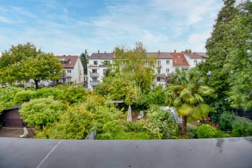 Terrasse_Blick - Großzügiges EFH mit Garten und Terrasse in bevorzugter Lage Neuostheims 