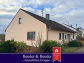 www.bender-immobilien.de - Charmanter Bungalow mit offenem Wohnbereich , Doppelgarage und Partykeller!