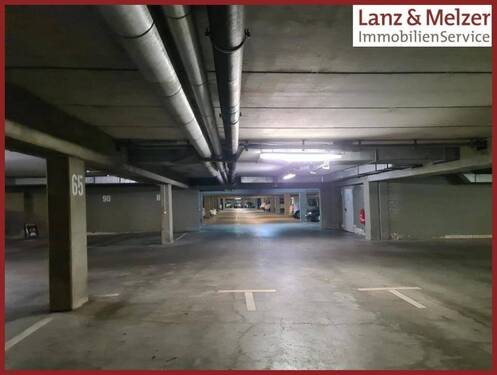 gut befahrbare Tiefgarage - 