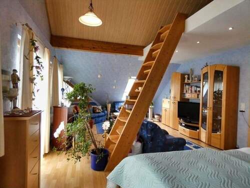 Schlafecke des Jugendzimmers - 