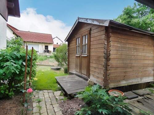 Gartenhaus - 5 Zimmer Einfamilienhaus in Auerbach