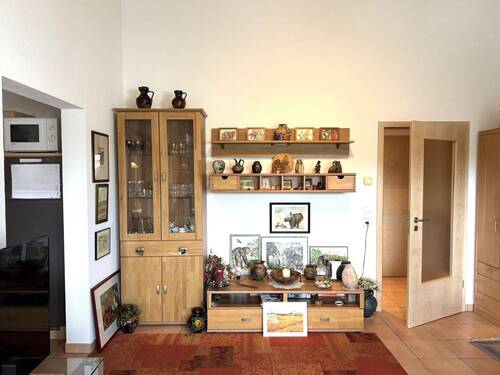 Wohnzimmer - 2 Zimmer Etagenwohnung zum Kaufen in Waldshut-Tiengen