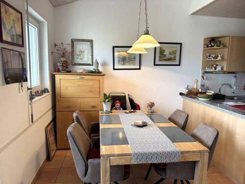 Lichtdurchflutetes Wohn-/Esszimmer - 