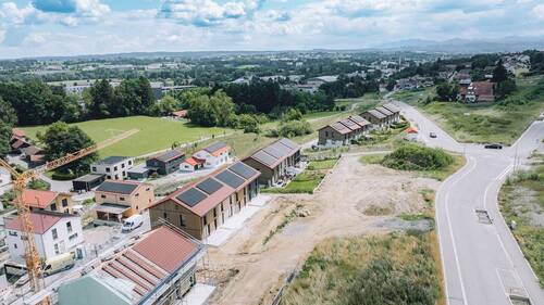 Drohnenansicht - 4 Zimmer Mehrfamilienhaus, Wohnhaus zum Kaufen in Kempten (Allgäu)