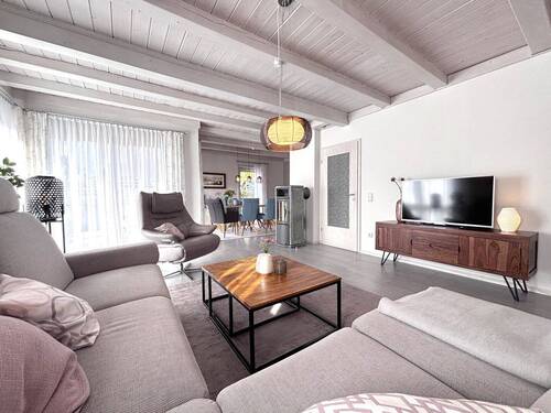 Wohnzimmer - Einfamilienhaus mit 218,00 m² in Homberg (Ohm) zum Kaufen