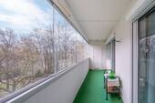 Loggia - Etagenwohnung mit 74,40 m&sup2; in München zum Kaufen