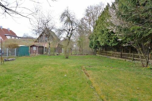 Grundstück mit weiteren möglichen Bauplätzen - 6 Zimmer Einfamilienhaus in Weidenberg