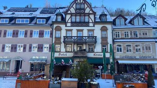 1 Front - Ein typisches Hotel der Region, mit viel Charme