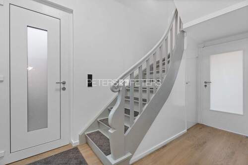 Eingangsbereich - 5 Zimmer Einfamilienhaus in Baesweiler