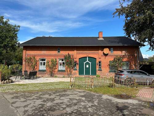Außenansicht/Terrasse - 1 Zimmer Einfamilienhaus zum Kaufen in Bergenhusen