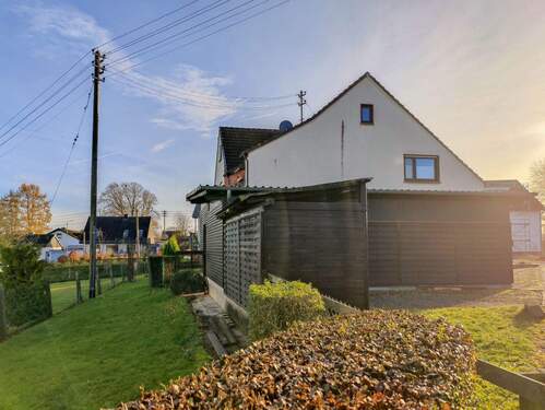 Grundstück - Mehrfamilienhaus, Wohnhaus in Flammersfeld