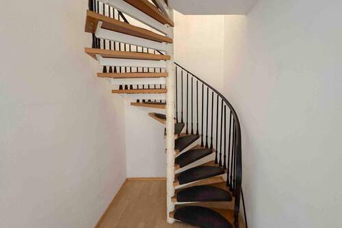 Wendeltreppe - 3 Zimmer Einfamilienhaus in Nürnberg