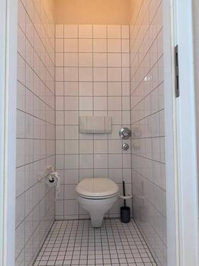 WC - 