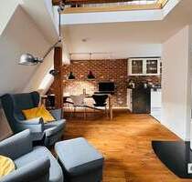 In der schönsten Gasse Nürnbergs! Vollmöblierte 3-Zi. Wohnung über 3 Etagen mit Dachterrasse!