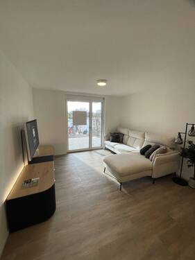 Wohnzimmer - 3 Zimmer Etagenwohnung in Günzburg