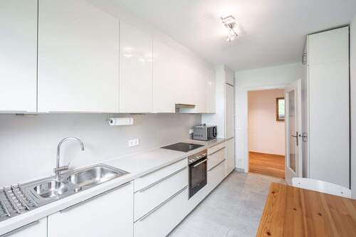 Kueche - 5 Zimmer Etagenwohnung in München