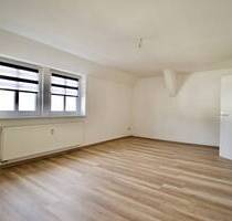 Geräumige 2-Raum-Dachgeschosswohnung in Deutscheinsiedel
