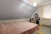 1. Schlafzimmer - Einfamilienhaus in Hamm zum Kaufen