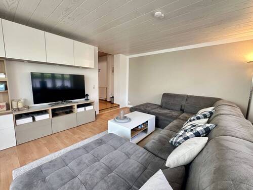 Wohnbereich - 4 Zimmer Etagenwohnung zum Kaufen in Zell am Main