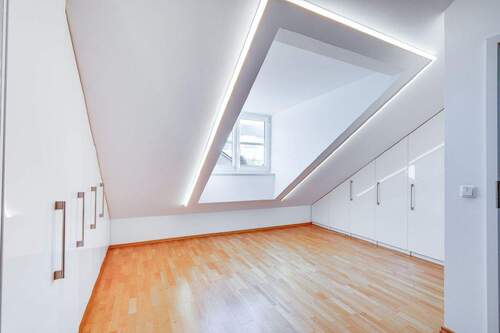 Masterschlafzimmer_Dachgeschoss - 