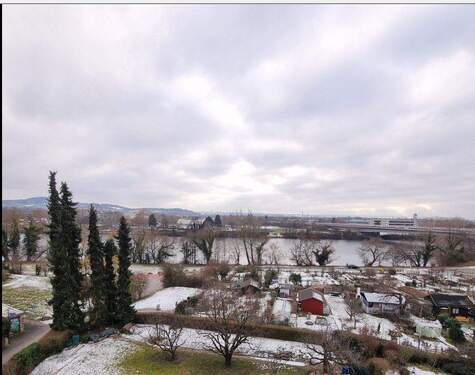 Freiheit pur - Living on the river - 960,00&nbsp;EUR Kaltmiete, ca.&nbsp; 80,00&nbsp;m&sup2;&nbsp;Wohnfl&auml;che