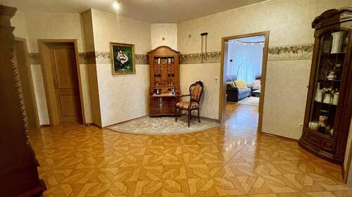 Geräumige Diele - 5 Zimmer Einfamilienhaus in Groß Wokern