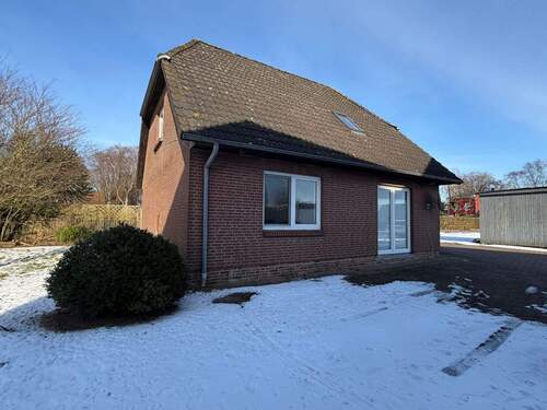 Ansicht Rückseite - 5 Zimmer Einfamilienhaus zum Kaufen in Winnert