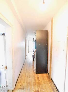 Geräumiger Flur - Etagenwohnung mit 68,00 m&sup2; in Nürnberg zum Kaufen