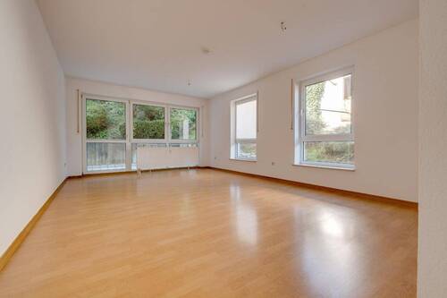 Wohnzimmer - 2 Zimmer Etagenwohnung zur Miete in Höchberg