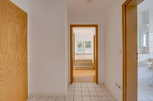 Eingangsbereich - Etagenwohnung mit 61,00 m&sup2; in Höchberg zur Miete