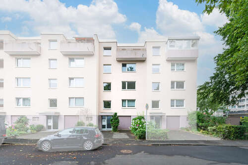 Vorderansicht - PHI KÖLN - PHI KÖLN - Eigentumswohnung mit Balkon für Anleger und Eigennutzer in Bocklemünd!