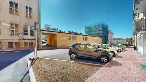 Ringstraße - Eingang - 