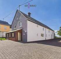 Kernsaniertes Bauernhaus mit großem Grundstück - sofort bezugsfrei - Bauler