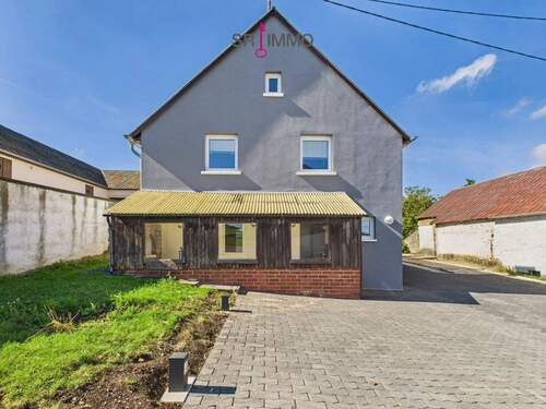 Bild 2 - 6 Zimmer Einfamilienhaus zum Kaufen in Bauler